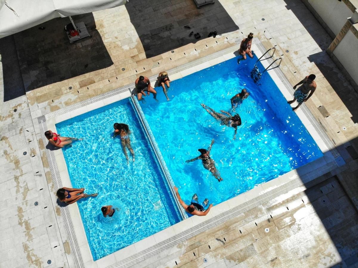 Апарт-отели Chill and Go Aparthotel Будва-9